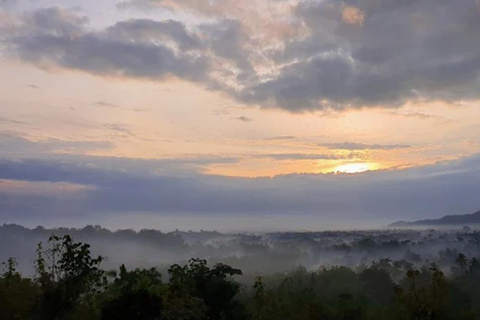 Magical Sunrise & Temple Tour: Barede, Borobudur, Prambanan