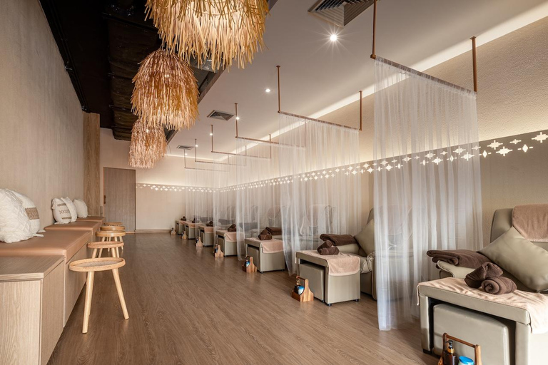 Bangkok: ThaiThai Massage near BTS Asok (Sukhumvit 25) Coconut Aromatherapy Oil Massage (90 Min)