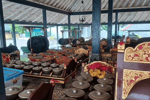 Yogyakarta : Yogyakarta Palace Tour mit mehrsprachigem Guide