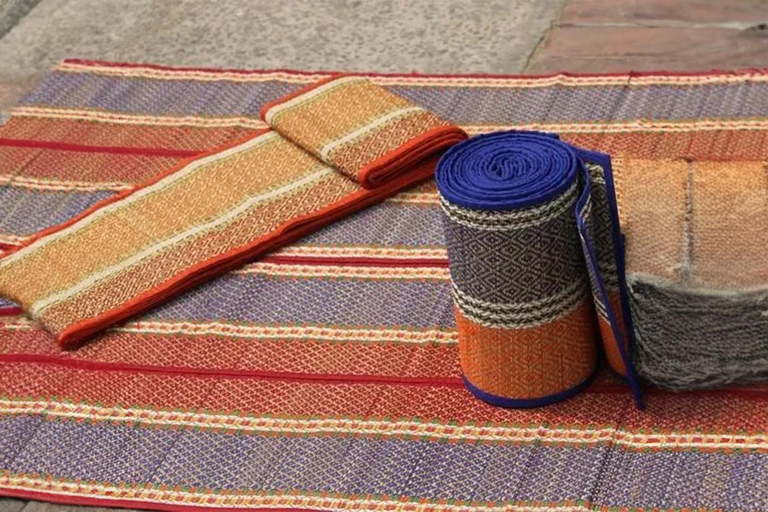 Delhi -State Emporiums Experience the vibrant Tapestry