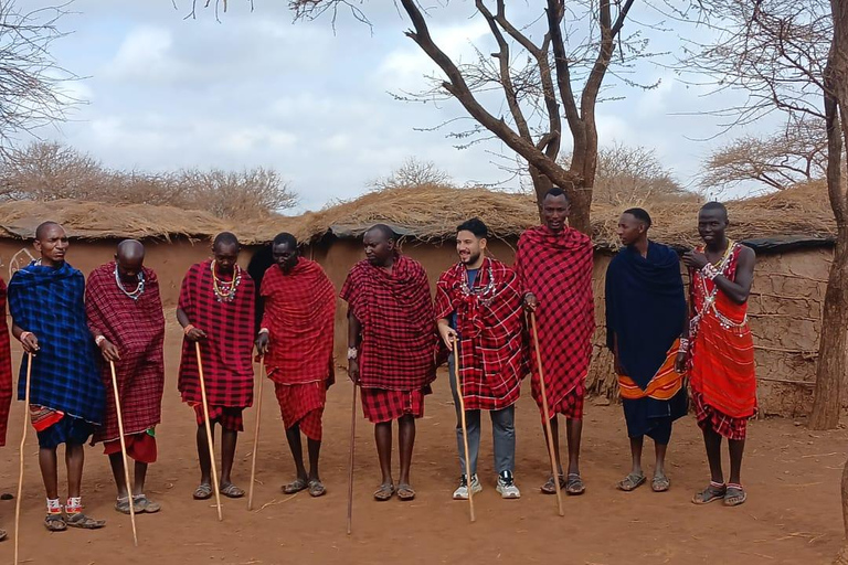 Nairobi: Jednodniowa wycieczka do wioski masajskiej z lokalnym przewodnikiem