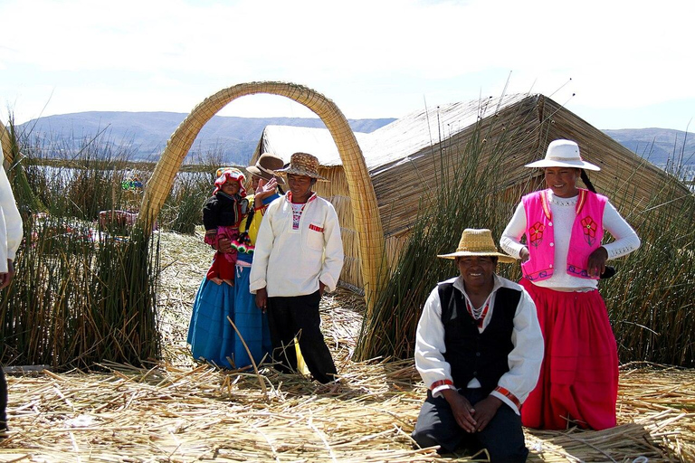 Puno: Lake Titicaca, Uros, & Sillustani Tour with Lunch