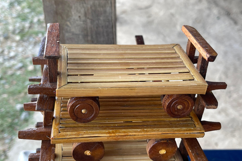 Battambang: Trem de bambu e caverna de morcegos saindo de Siem Reap