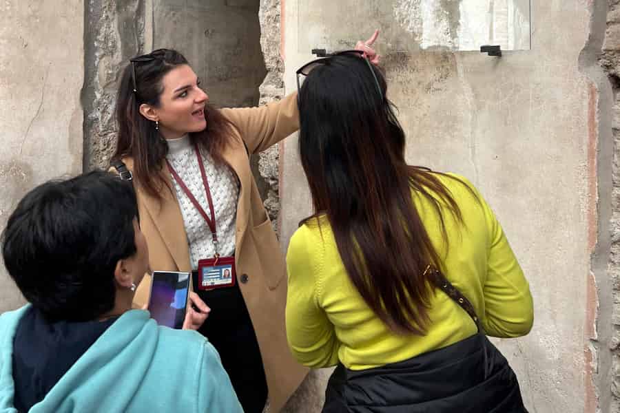 Von Neapel: Herculaneum-Führung ohne Anstehen. Foto: GetYourGuide Von Neapel: Herculaneum-Führung ohne Anstehen. Foto: GetYourGuide