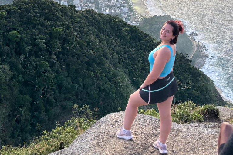 Dawn at Morro Dois Irmãos Sunrise at Morro Dois Irmãos