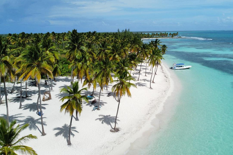 La Romana : L&#039;île de Saona pour les passagers de Mein Schiff Cruises