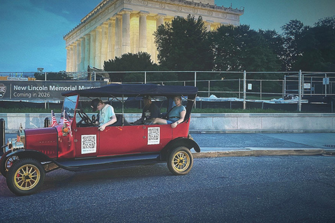 Waszyngton, DC: Wycieczka zabytkowym samochodem po pomnikach i miejscach pamięci