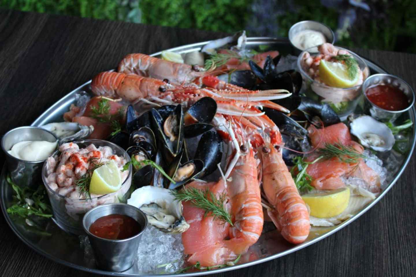 Glasgow: Luxury Seafood Platter at Scottish Restaurant