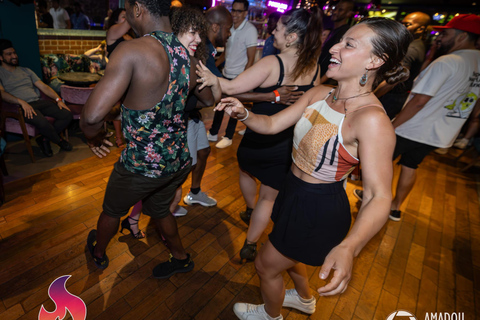 VIEUX MONTRÉAL : COURS DE DANSE LATINE ET CUISINE MEXICAINE AUTHENTIQUE