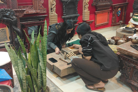 Kathmandu Wood Carving Express Workshop with Hotel Pickup