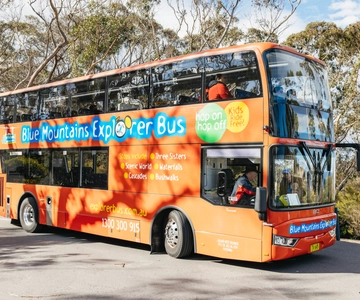 Katoomba: Lyrebird Hop-On Hop-Off y Scenic World Pass