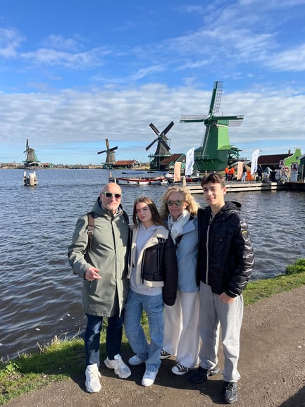 Amsterdam: Private tour !!! Windmills, Castle, Volendam