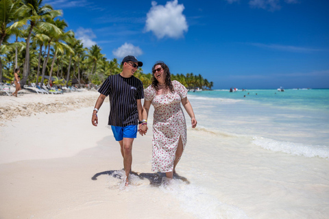 Journée privée : Juanillo Beach et boîte de nuit VIP Hoyo AzulJournée privée : plage de Juanillo et boîte de nuit VIP à Hoyo Azul