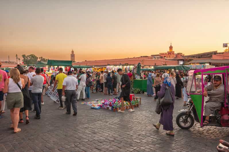 Marrakech : visite nocturne de la médina exotique et de la place animée Djemaa El Fna - medina