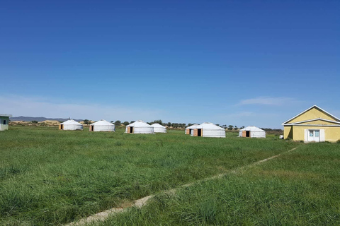 Terelj, Khar khorum, passeio a cavalo, passeio de camelo, mosteiroTerelj ,Khar khorum ,Passeio a cavalo ,Passeio de camelo ,Mosteiro