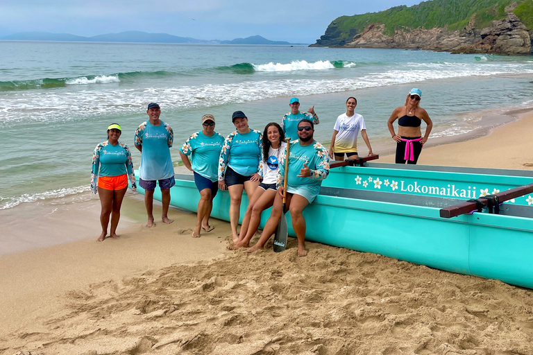 Cabo Frio: Guided Hawaiian Canoe Experience