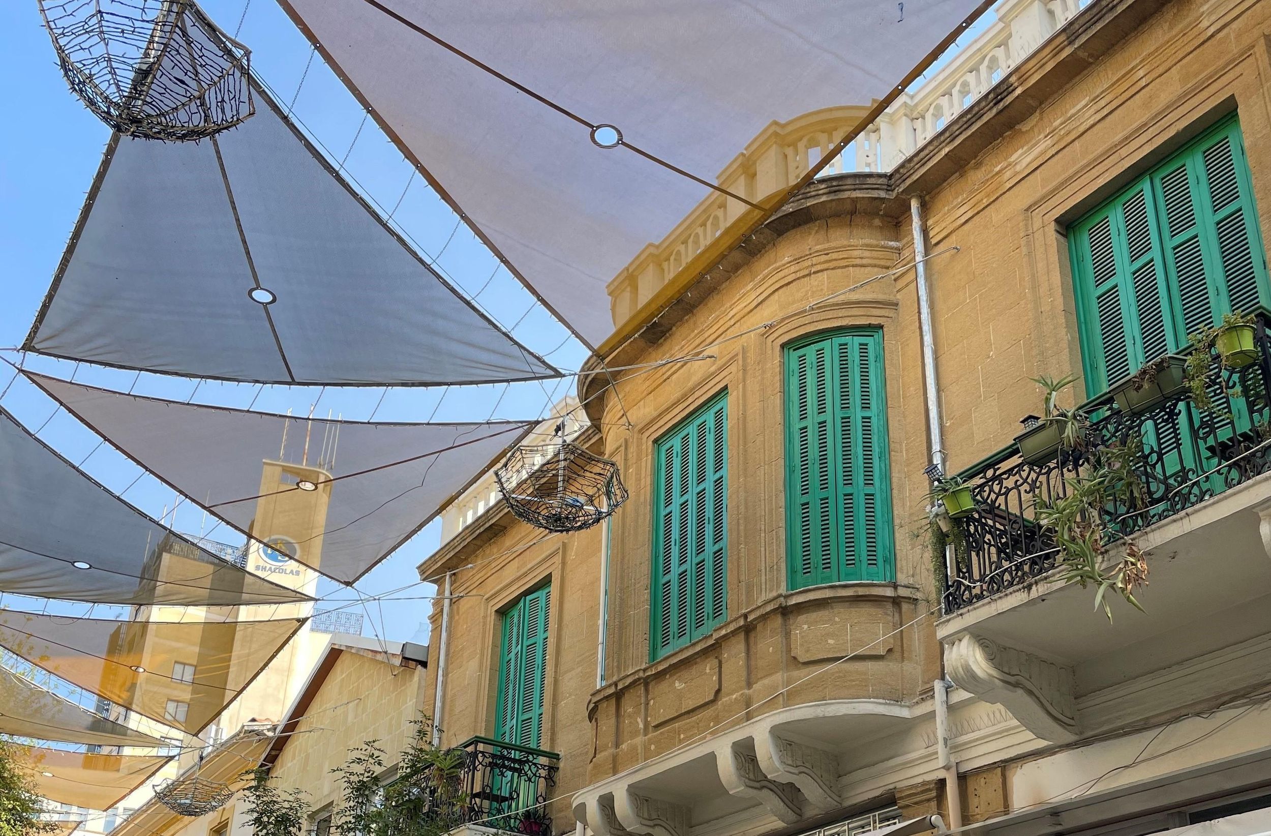 Bustour nach Nikosia & Larnaka auf Italienisch