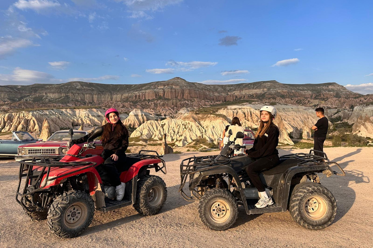 Capadocia: excursión en quad con puesta de sol en el Valle del AmorCapadocia: excursión de 1 hora en quad con traslado desde el hotel.
