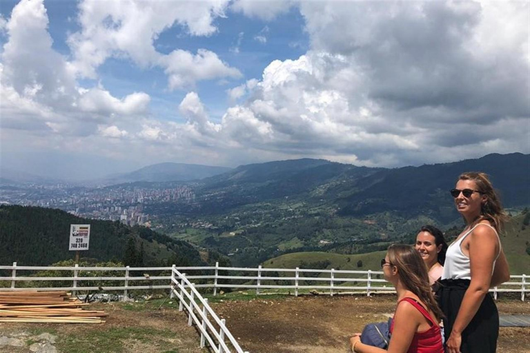 Medellin: Private Tour to Pablo`s Prison