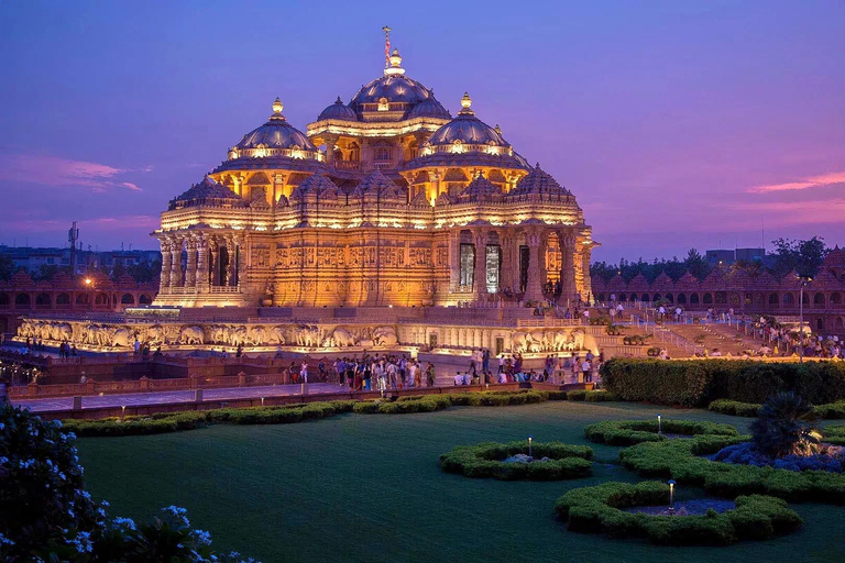 Delhi: Akshardham 2-Hour Guided Evening Light & Sound Show Only Professional Tour Guide