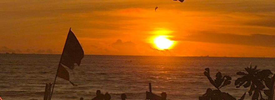 Phuket : aventure en parachute ascensionnel au-dessus de la baie de Patong