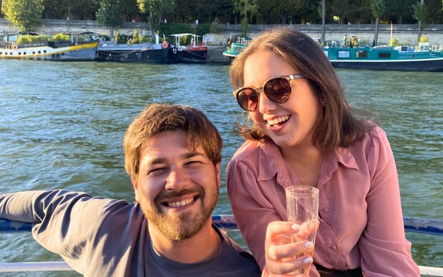Paris: Happy Hour Evening Cruise on the Seine River