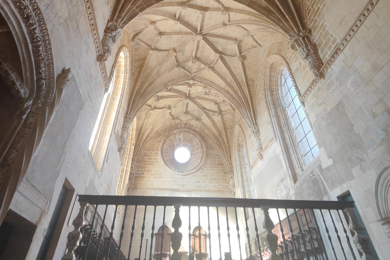 From Lisbon: Medieval Tour, Batalha, Tomar, Alcobaça, Óbidos Private Tour Option