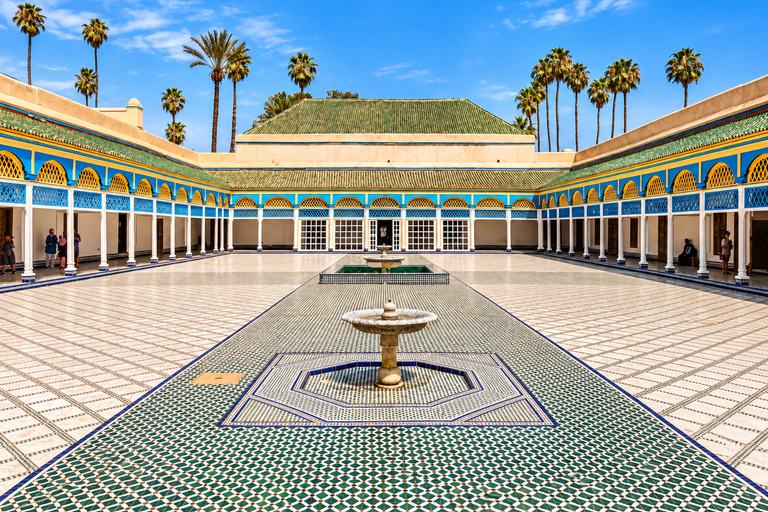 Marrakech: Medina, Palaces, Souks & Evening Carriage Ride Medina Discovery, Evening Carriage & Moroccan Dinner