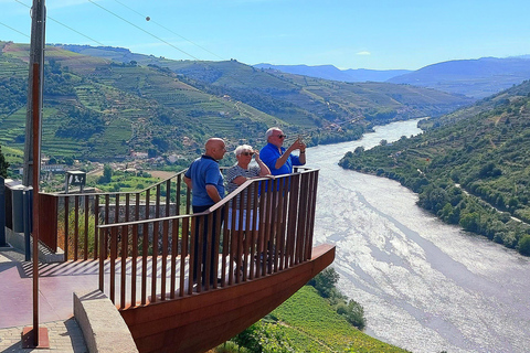 Douro Valley: Private Wine Tour with Lunch