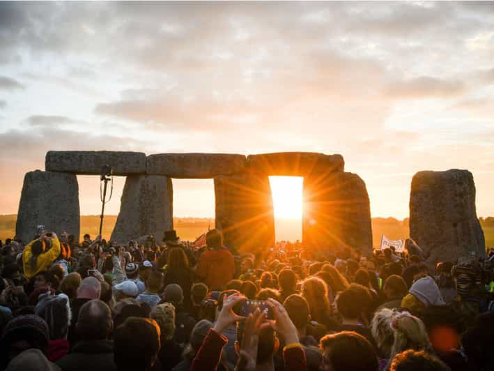 Desde Londres: Excursión al Amanecer del Solsticio de Verano en Stonehenge