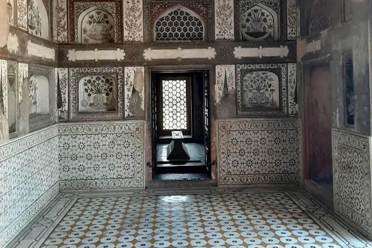 جولة تاج محل عند غروب الشمس مع تشيني كا راوزا بسيارة خاصة مكيفةجولة شاملة كليًا مع سيارة ومرشد وتذا