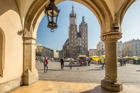 El Sabor Local de Cracovia: Cerveza Artesana y Comida Callejera con Guía