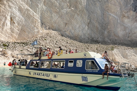 Zakynthos: najważniejsze atrakcje i rejs do wraku statku NavagioWycieczka w małej grupie