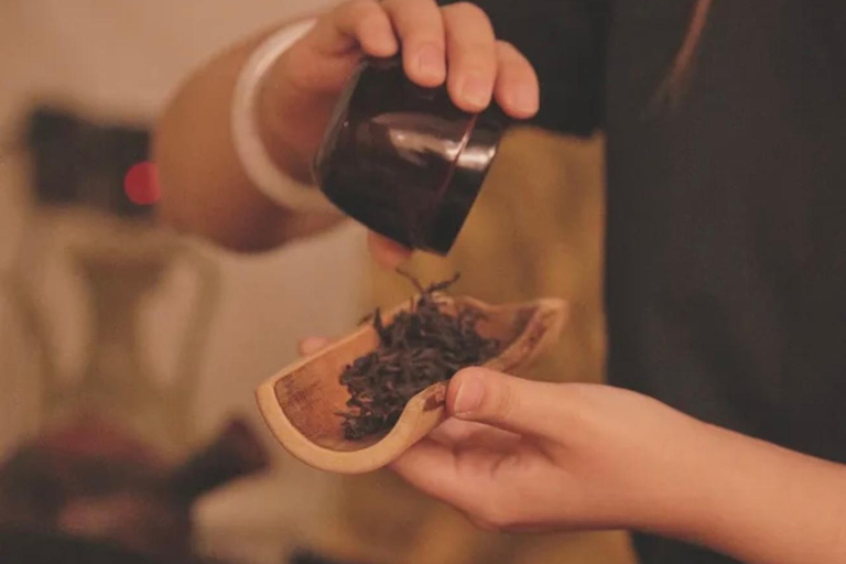 Shanghai: Chinese Tea Ceremony (Ming & Qing Dynasty)