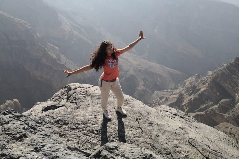Shared Tour to Nizwa Fort & Souq, Al Hamra & Jebel Shams