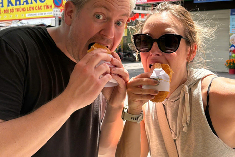 Ho Chi Minh City: Foodie’s Dream Street Food Tour By Scooter