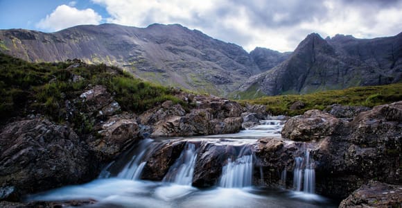 Inverness: Isle of Skye, Fairy Pools, & Castles Day Trip