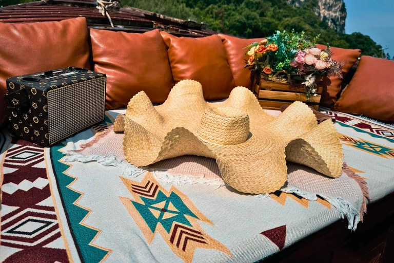 Krabi: Luxury Vintage Wooden Boat Cruise With Island Hopping Private: One day 4 Islands Tour