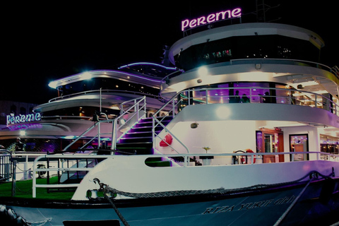 Istanbul: Bosphorus Dinner Cruise with Turkish Show
