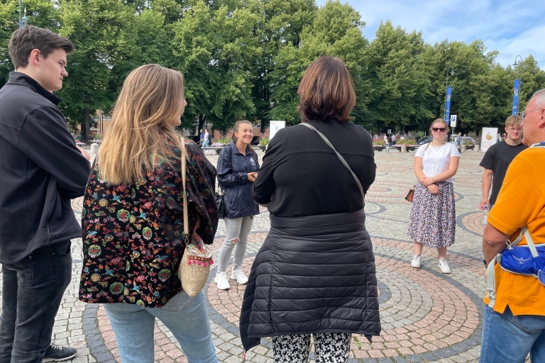 Oslo: Best of Oslo Walking Tour + Fjords Sightseeing Cruise