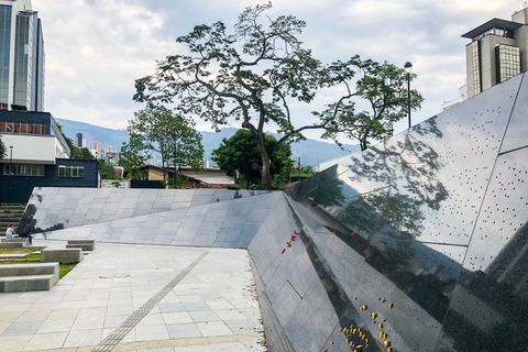 Medellín: el auténtico tour de Pablo EscobarTour desde punto de encuentro