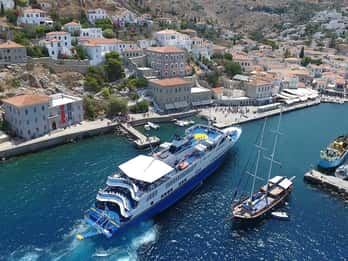 From Athens: Hydra, Poros & Aegina Cruise with Buffet Lunch