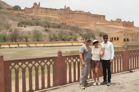 From Jaipur: Tuk-Tuk Private Full-Day Jaipur Tour 8-Hour Tuk-Tuk Tour with Tour Guide