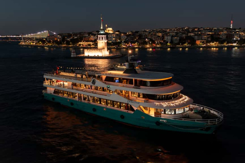 Istanbul: oudejaarsavond rondvaart &amp; diner op Bosporus2026Privétafel met diner en drankjes - trefpunt