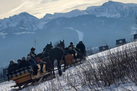 Zakopane – Torchlit ride on horse-drawn sleighs, specialty Zakopane – Torchlit ride on horse-drawn sleighs, specialties