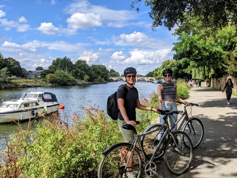 Hampton Court Palace: Radtour an der Themse