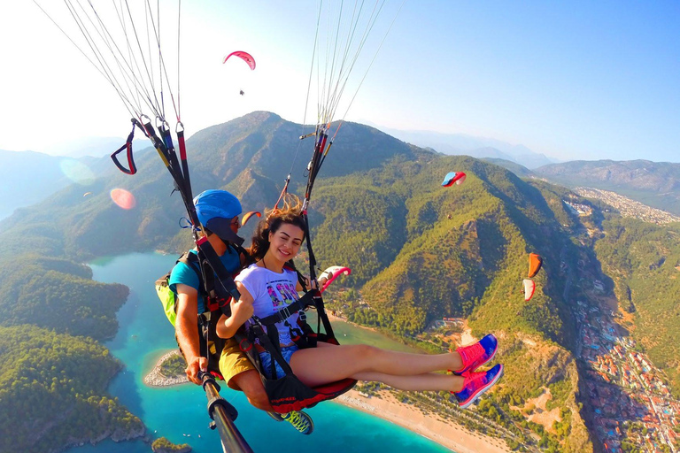 From Antalya: Ölüdeniz Paragliding w/Hotel Transfer & Lunch From Antalya: Ölüdeniz Paragliding w/Private Transfer