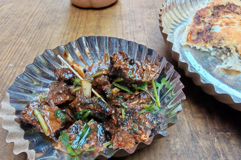 Tokha: Saturday Market & Fair Food Hunt Experience