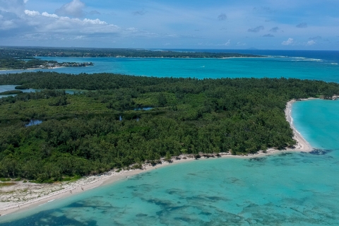 Trou D'eau Douce: Rejs katamaranem na wyspę Ile aux CerfsWycieczka z miejsca zbiórki