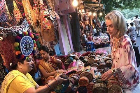 Jaipur Shopping Experience with Female Shopping Expert